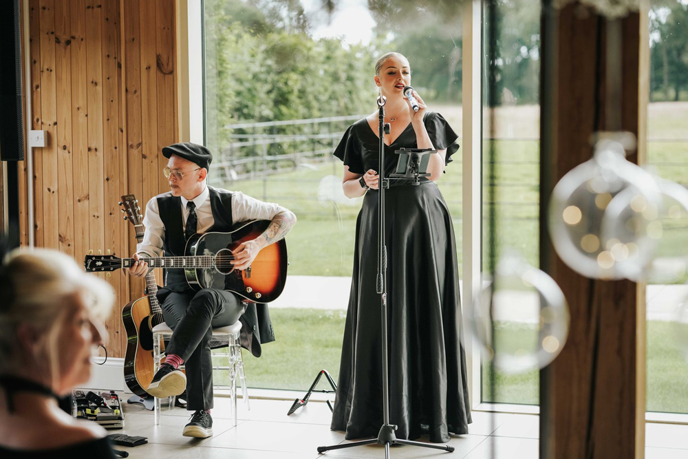 Acoustic Wedding Singer and Guitarist